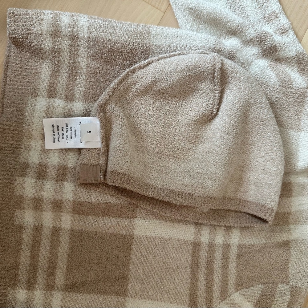 Barefoot Dreams CozyChic Plaid Baby cardigan & hat cream/tan  6-12 Months - Picture 5 of 7